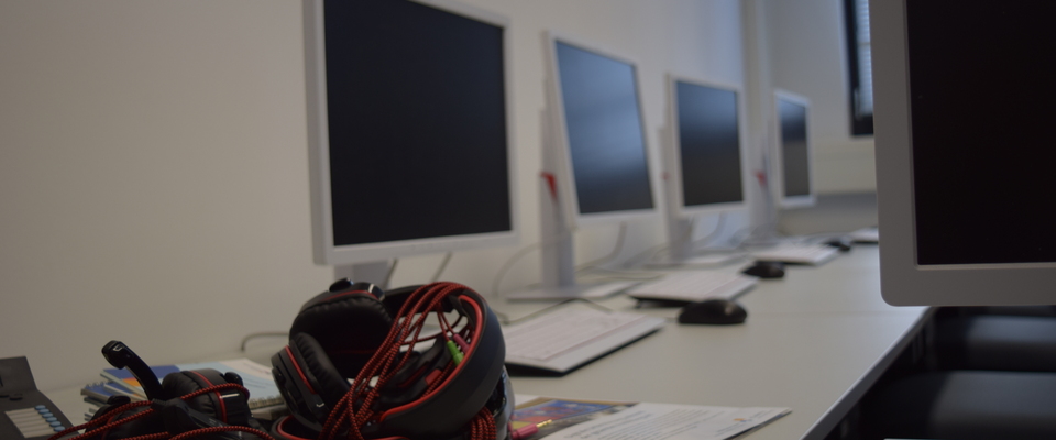 Blick in den PC-Schulungsraum der JVA Essen