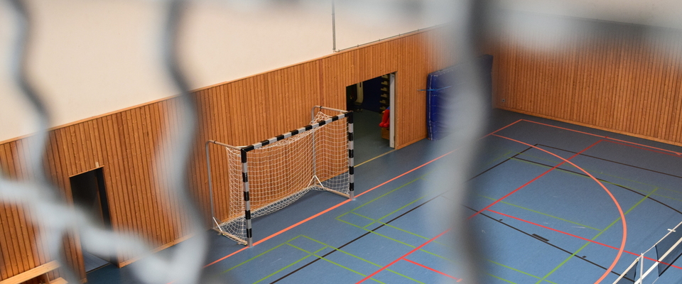 Blick in die Sporthalle der JVA Essen